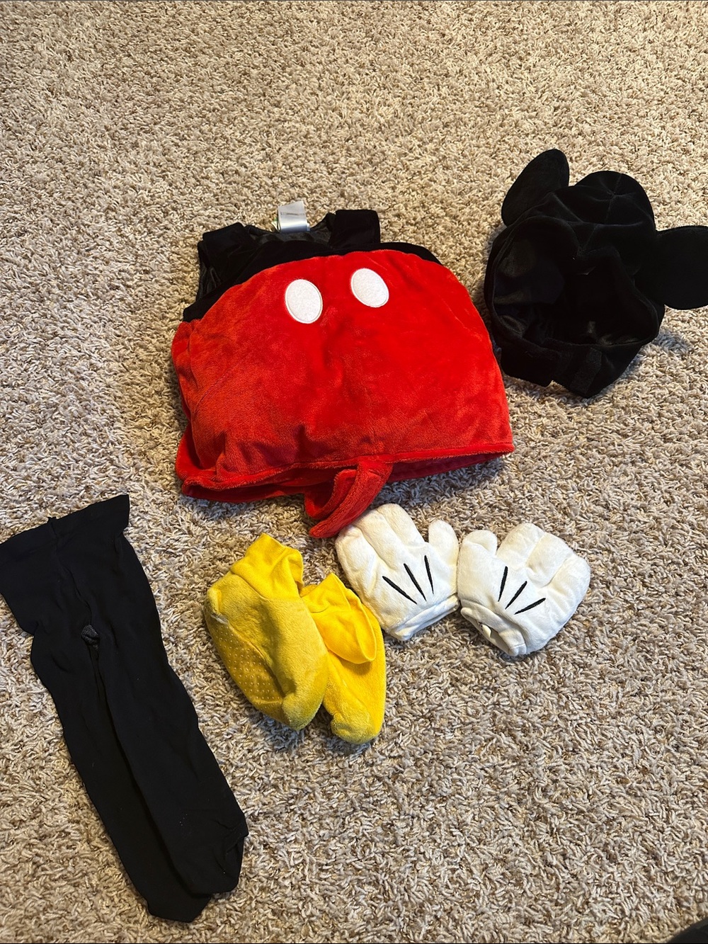 Disney store kids Mickey Mouse costume size 18 to 24 months